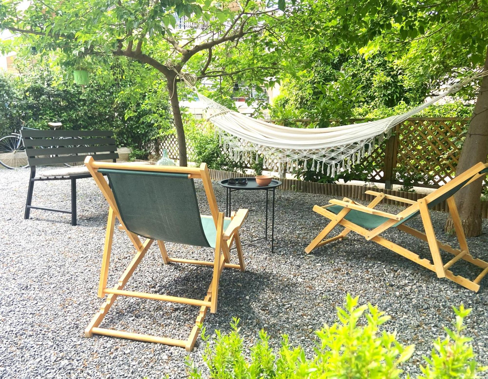 Va Yia/ Spacious *
